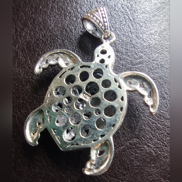 Bali Legacy Sterling Silver Filigree Sea Turtle Pendant - Picture 4 of 16